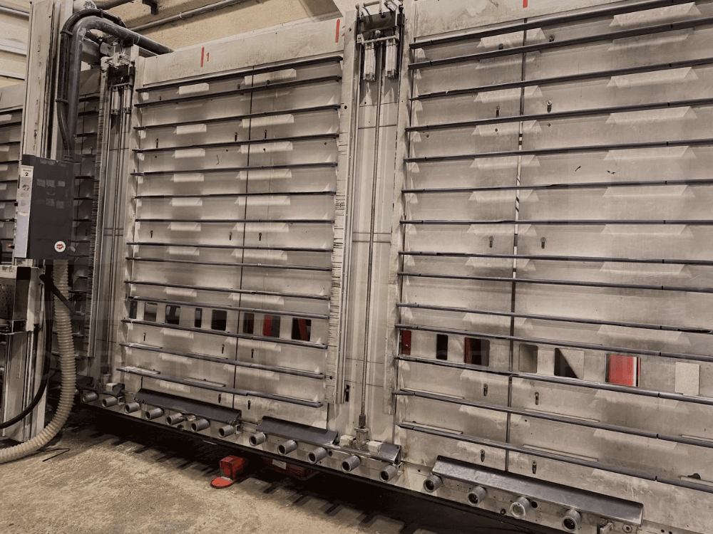 Распил или форматная резка компакт плит